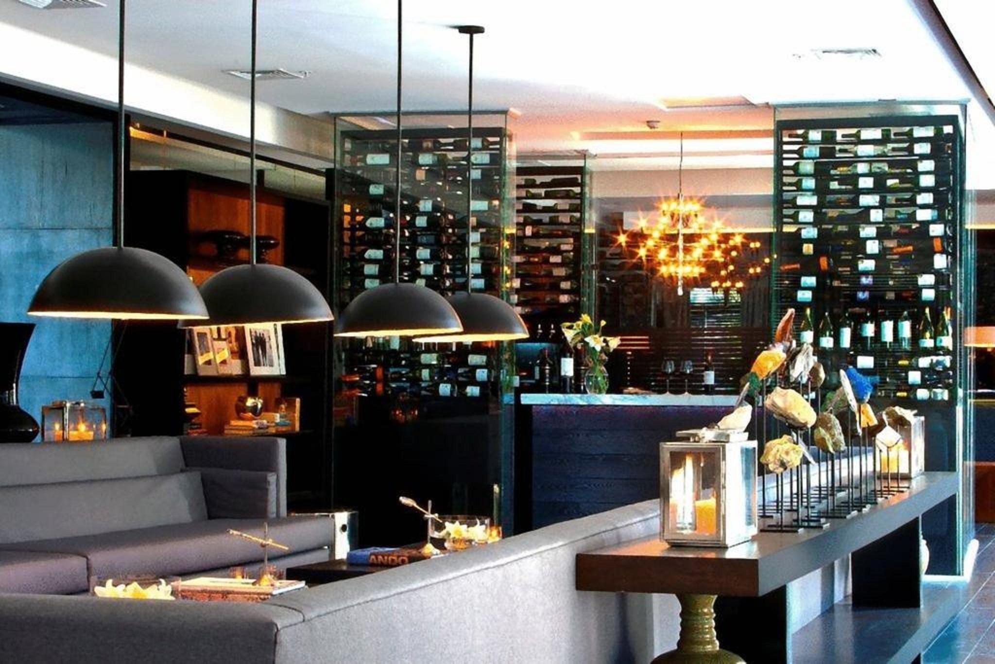 Отель Wyndham Santiago Pettra Экстерьер фото Interior of the restaurant